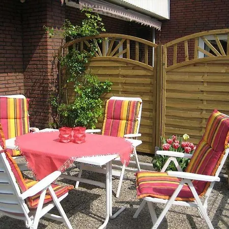 Antonia, 15110 לייר